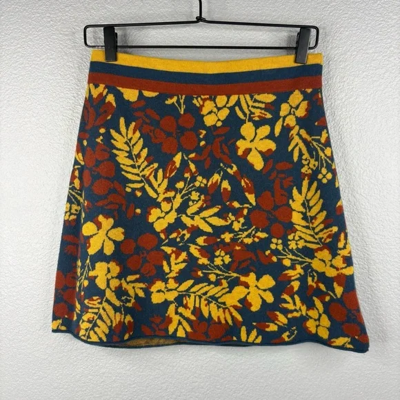 Super Power Skirt Blumen - Title Nine - Picture 3 of 10